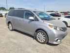 2012 TOYOTA SIENNA
