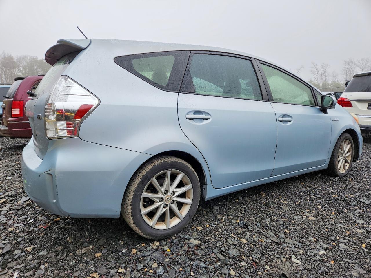 2012 TOYOTA PRIUS V