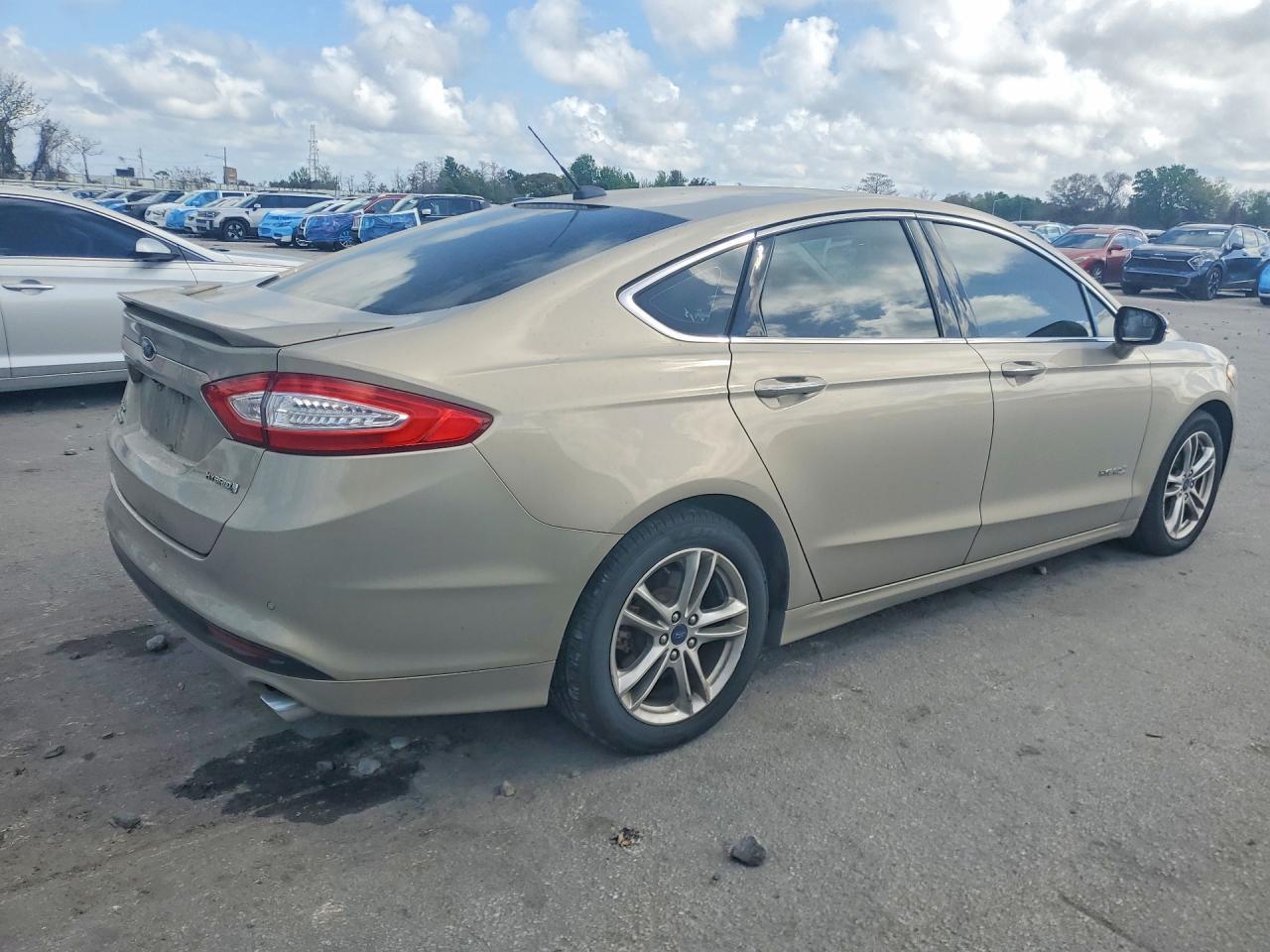 2016 FORD FUSION