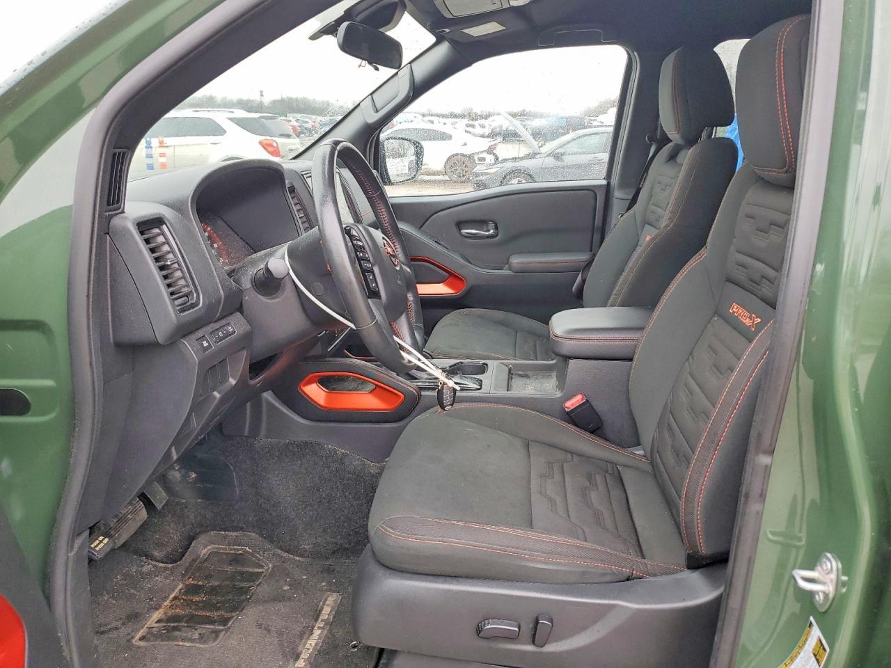 2024 NISSAN Frontier