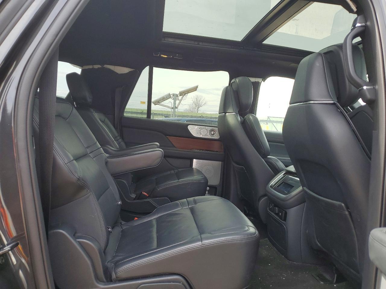 2023 LINCOLN Navigator