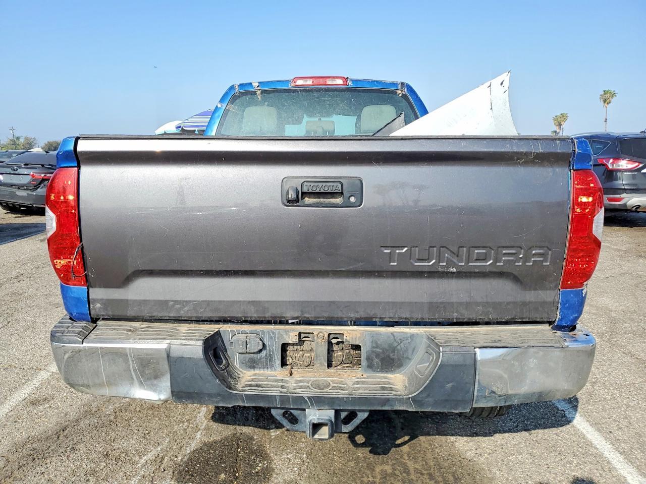 2017 TOYOTA TUNDRA