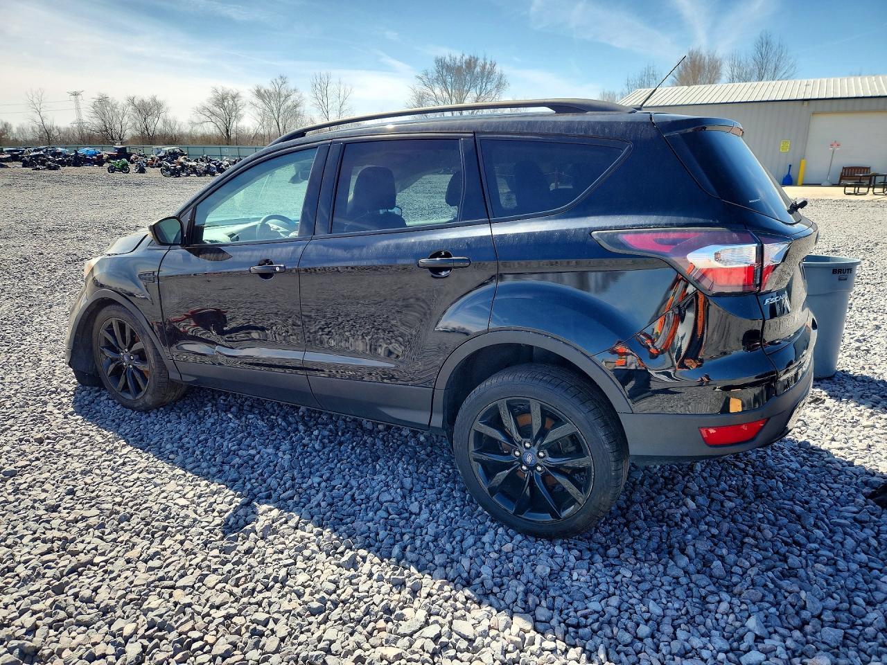 2017 FORD ESCAPE
