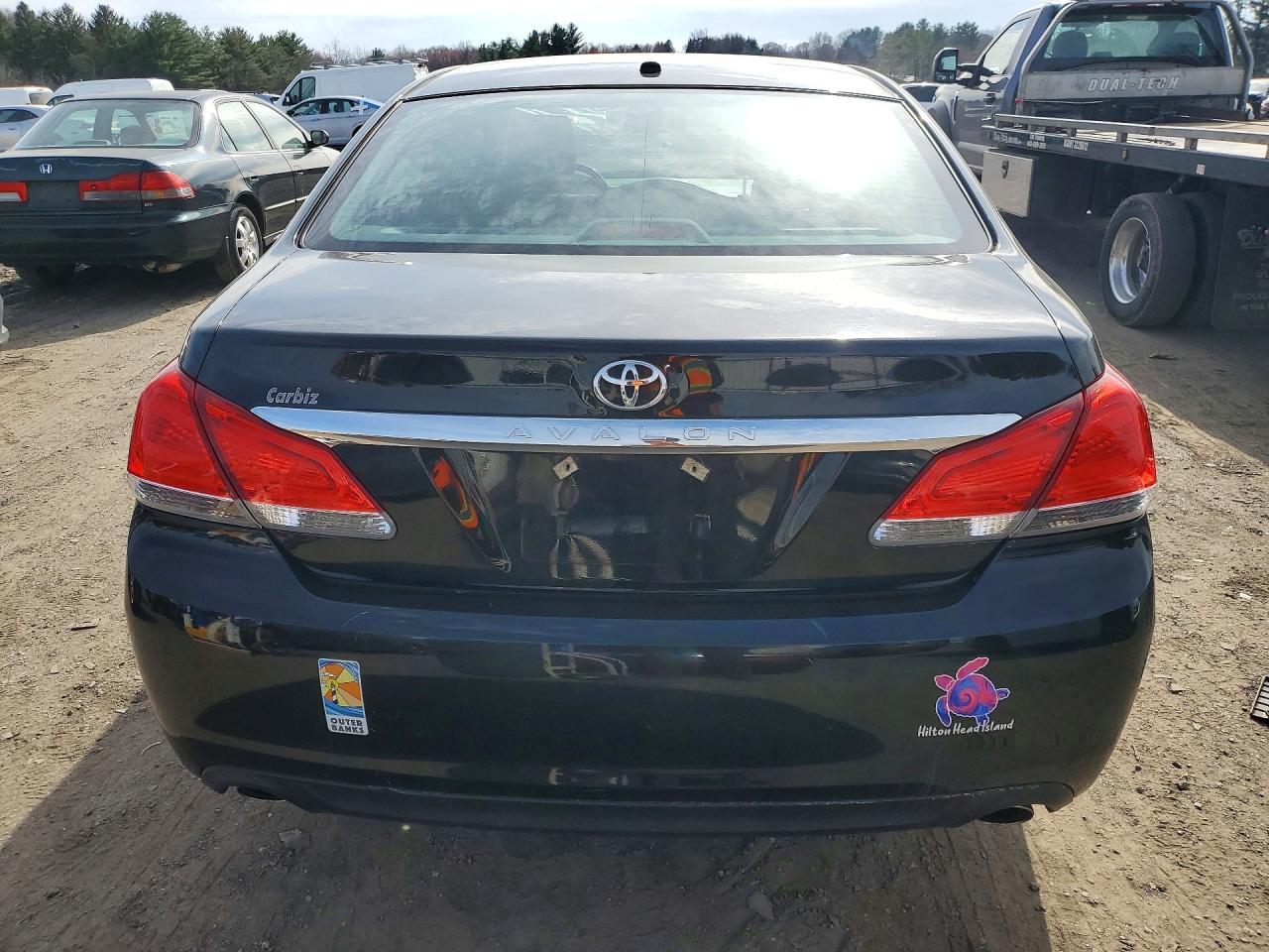 2012 TOYOTA Avalon