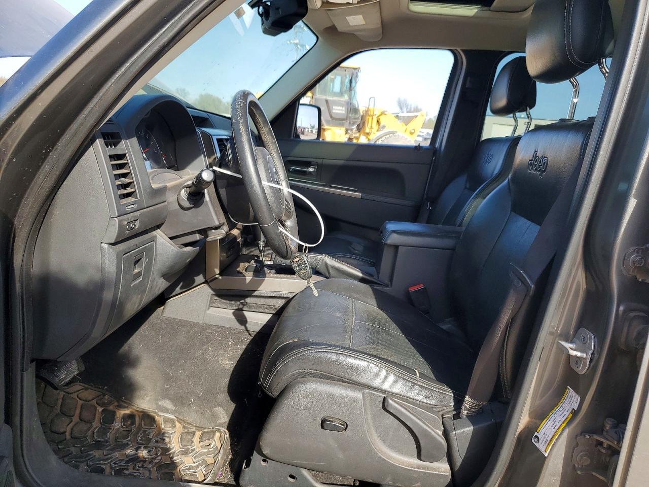 2012 JEEP Liberty