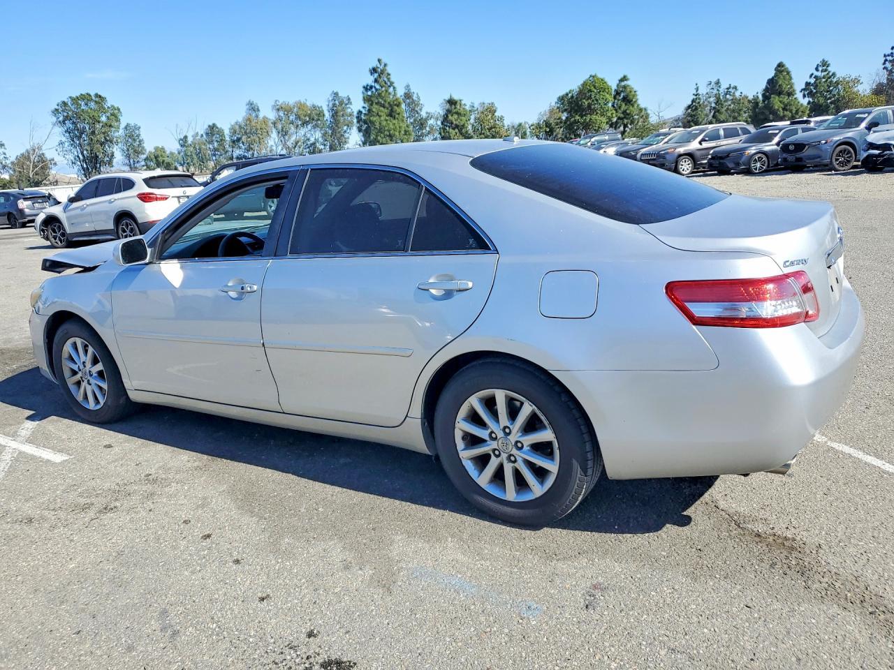 2011 TOYOTA CAMRY