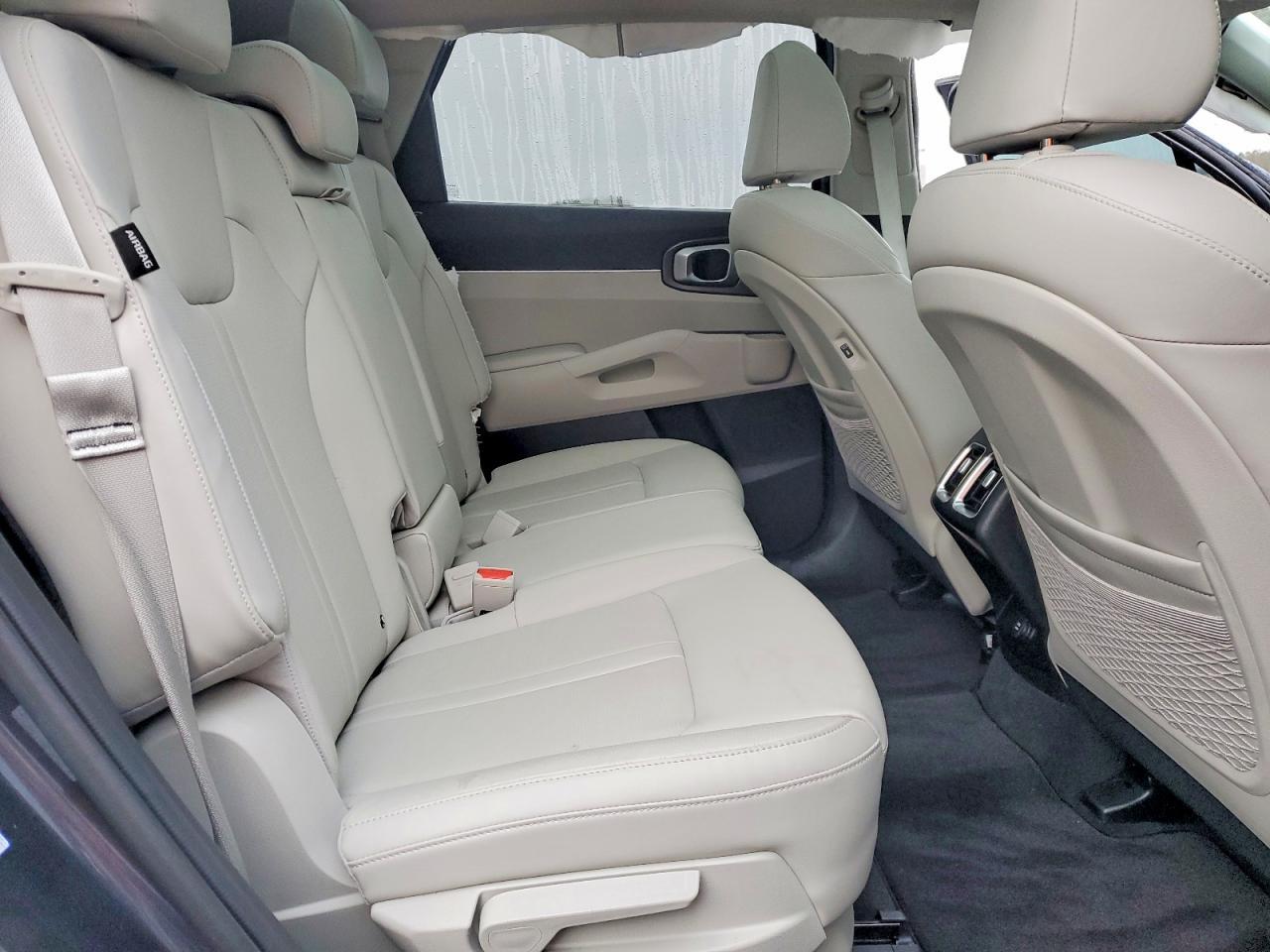 2025 KIA SORENTO