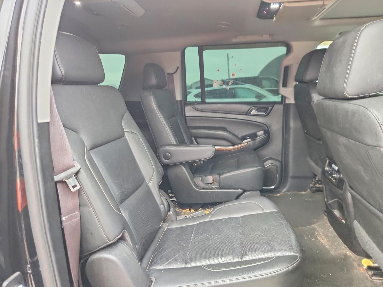 2017 CHEVROLET Suburban