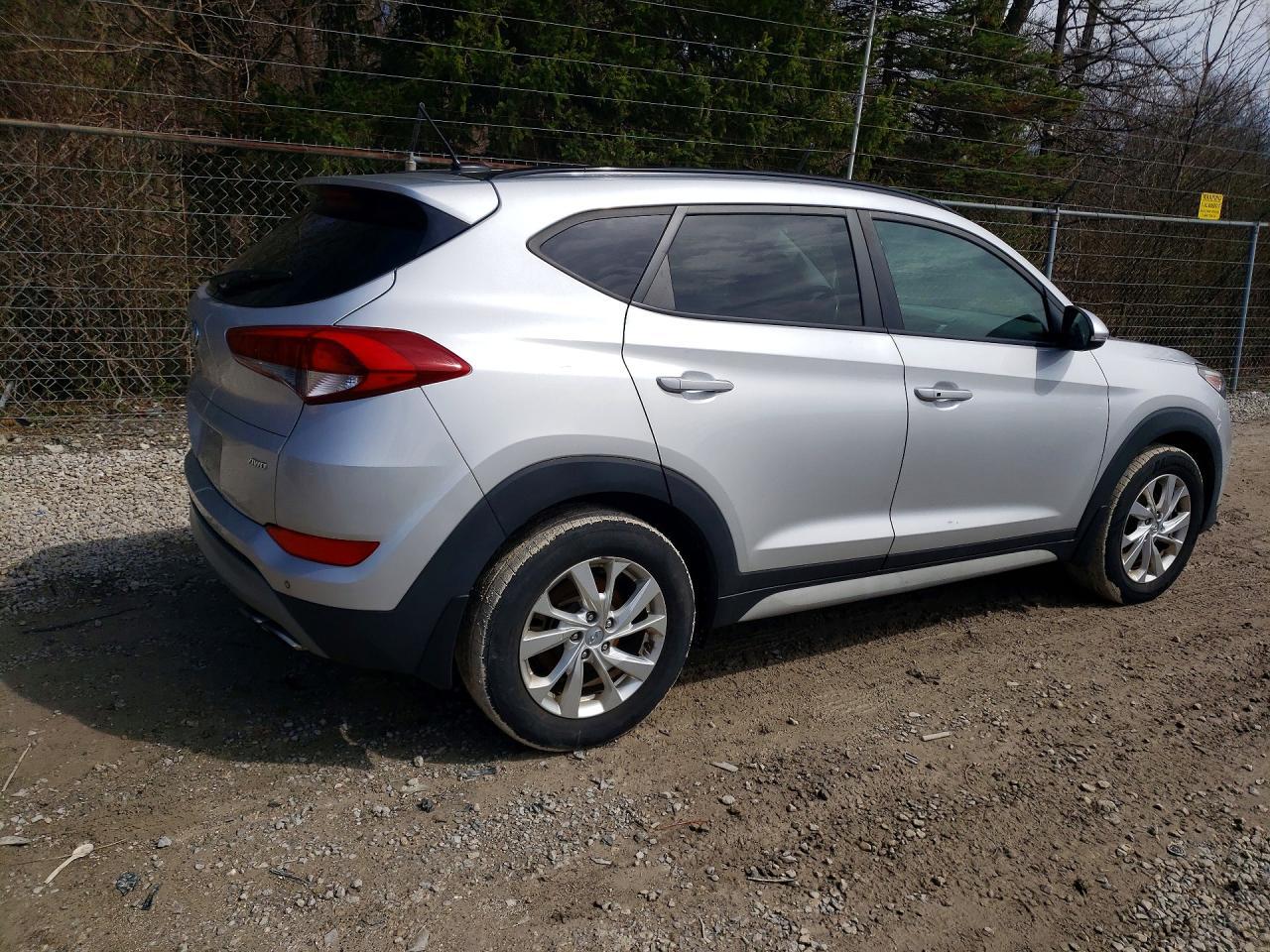 2017 HYUNDAI TUCSON