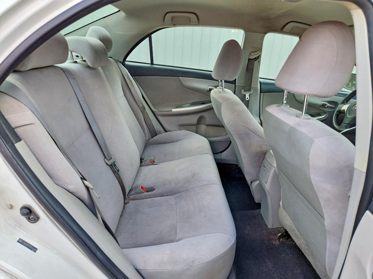 2011 TOYOTA COROLLA