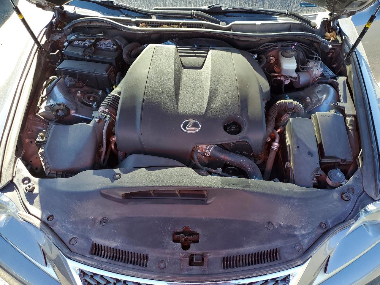 2015 LEXUS IS 250