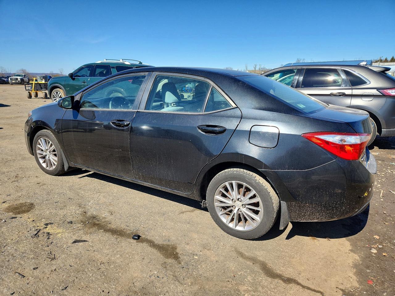 2015 TOYOTA COROLLA