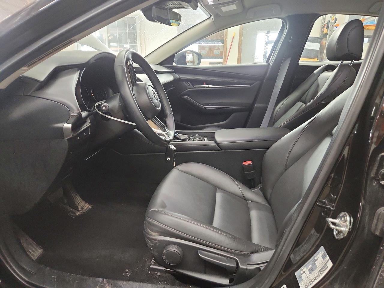 2025 MAZDA 3