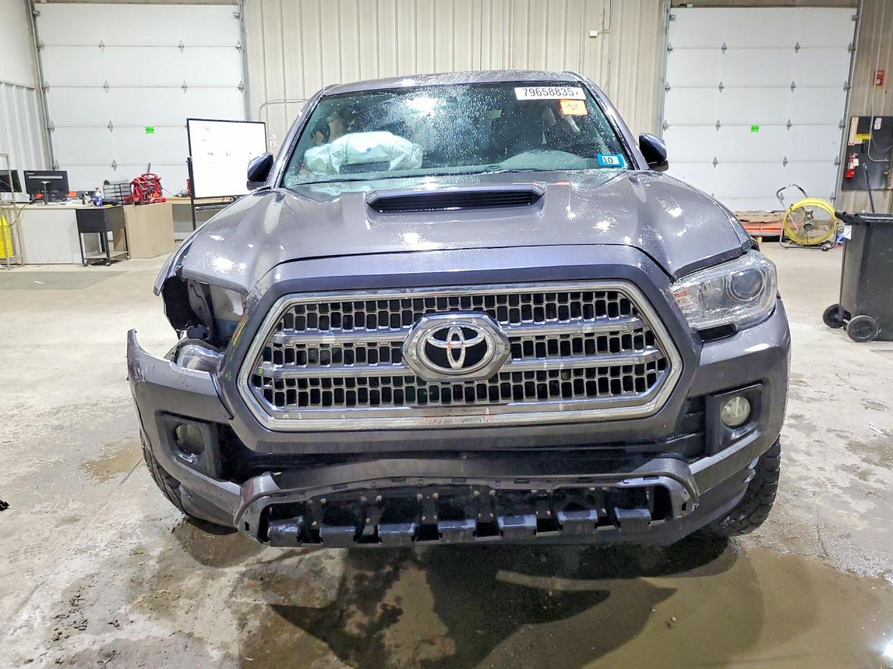 2016 TOYOTA TACOMA