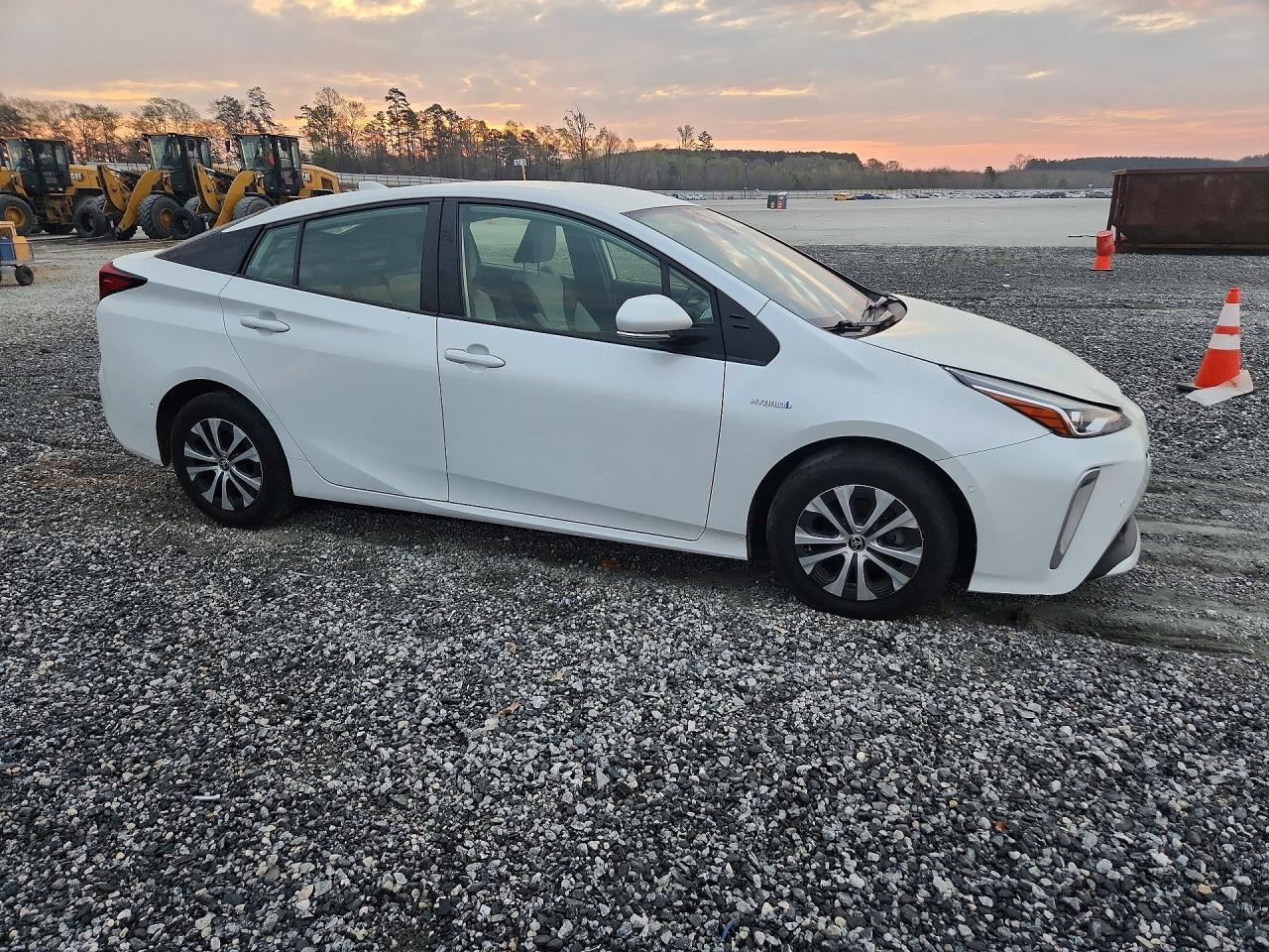 2021 TOYOTA PRIUS