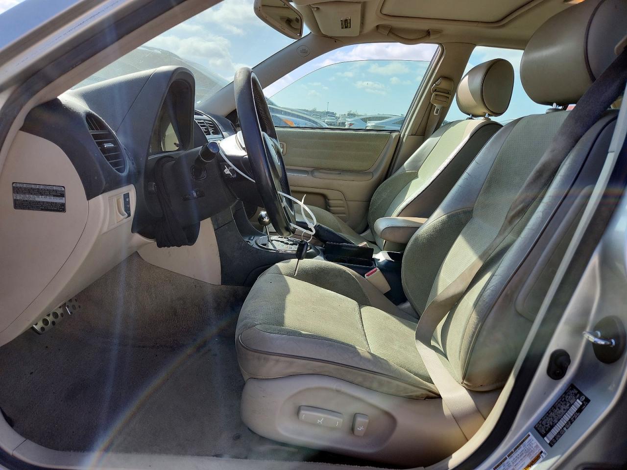 2005 LEXUS IS 300
