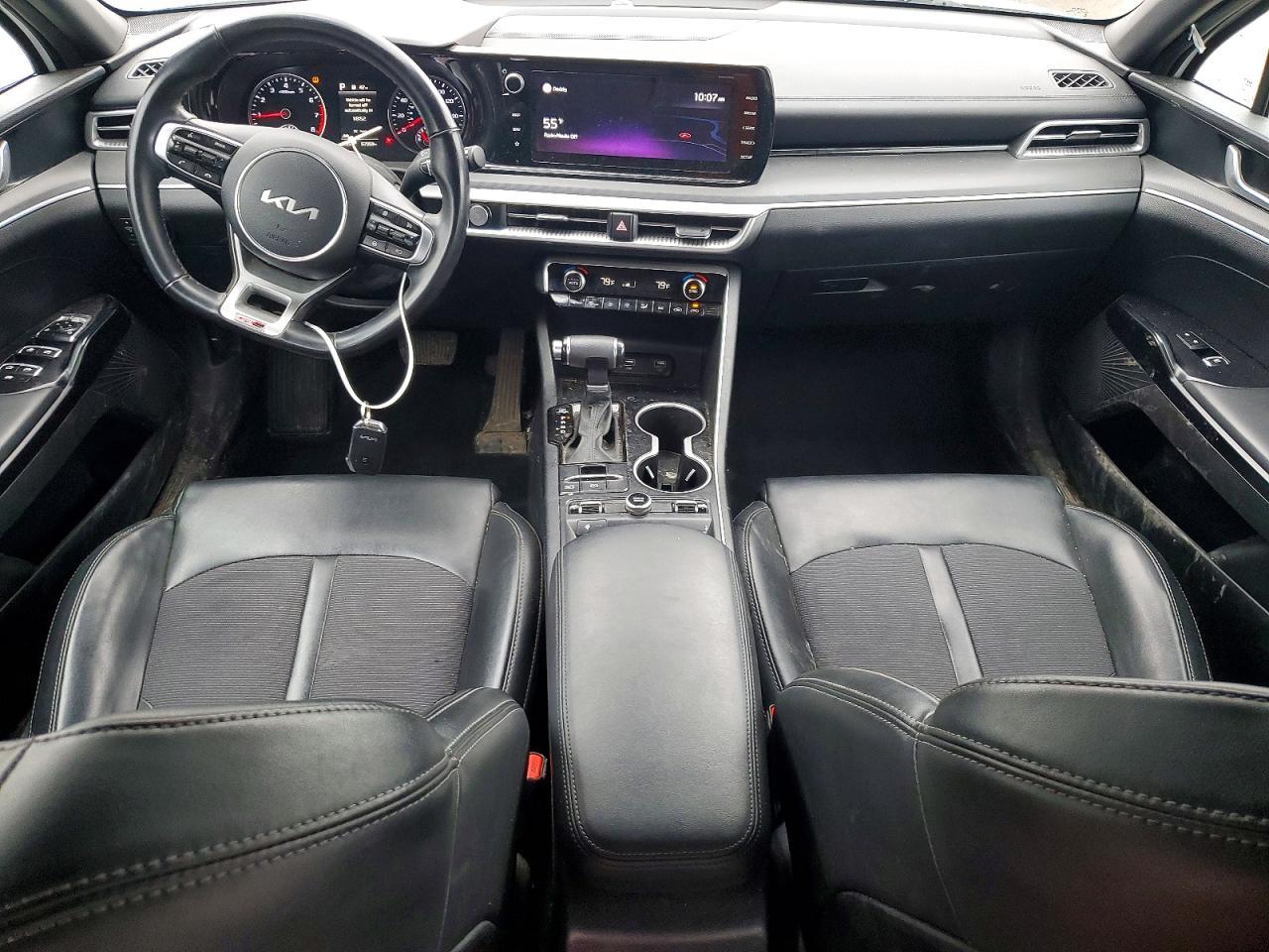 2022 KIA K5