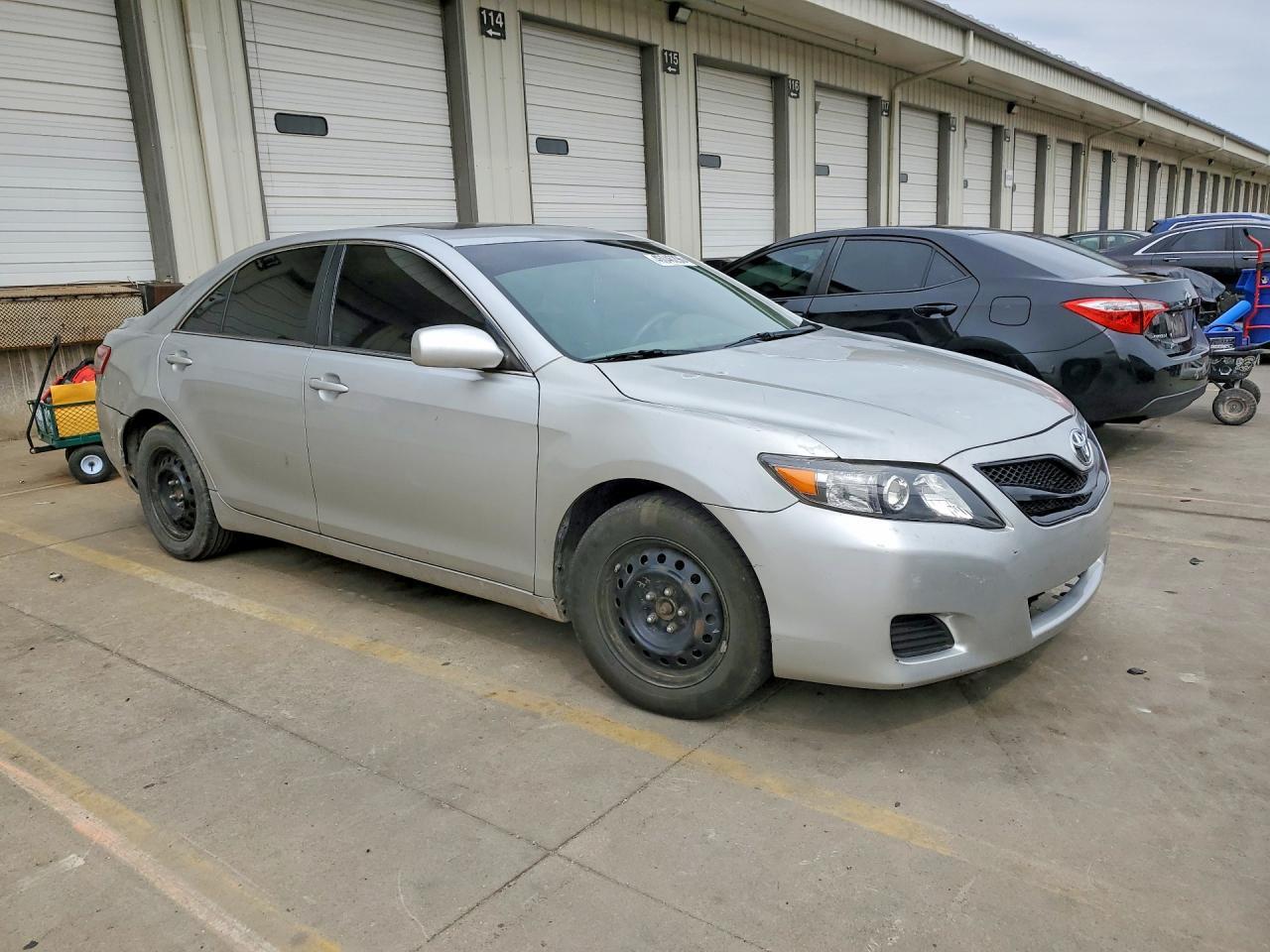 2010 TOYOTA CAMRY