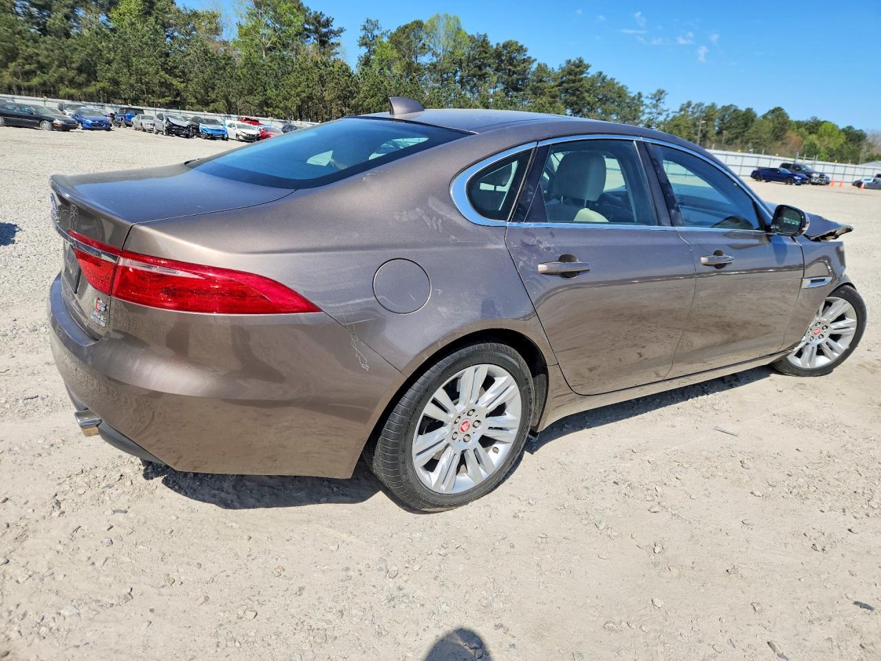 2017 JAGUAR XF