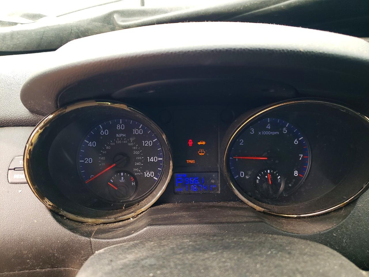 2012 HYUNDAI GENESIS