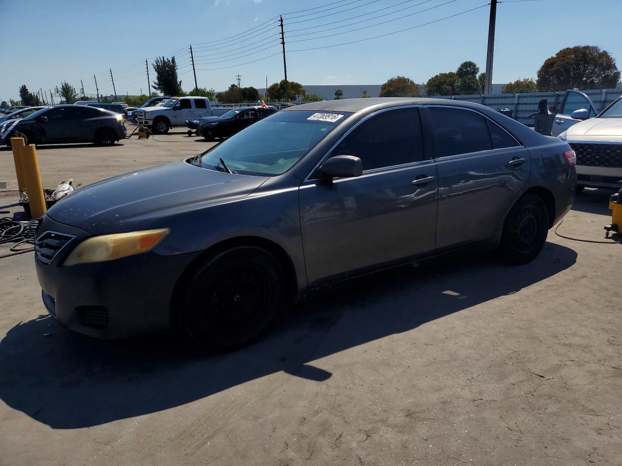 2010 TOYOTA CAMRY