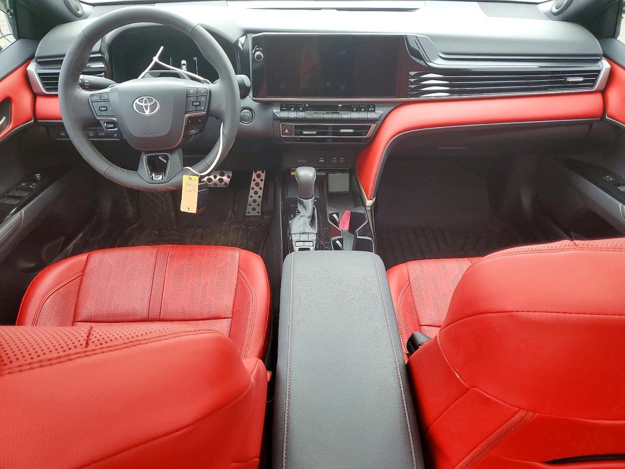 2025 TOYOTA CAMRY