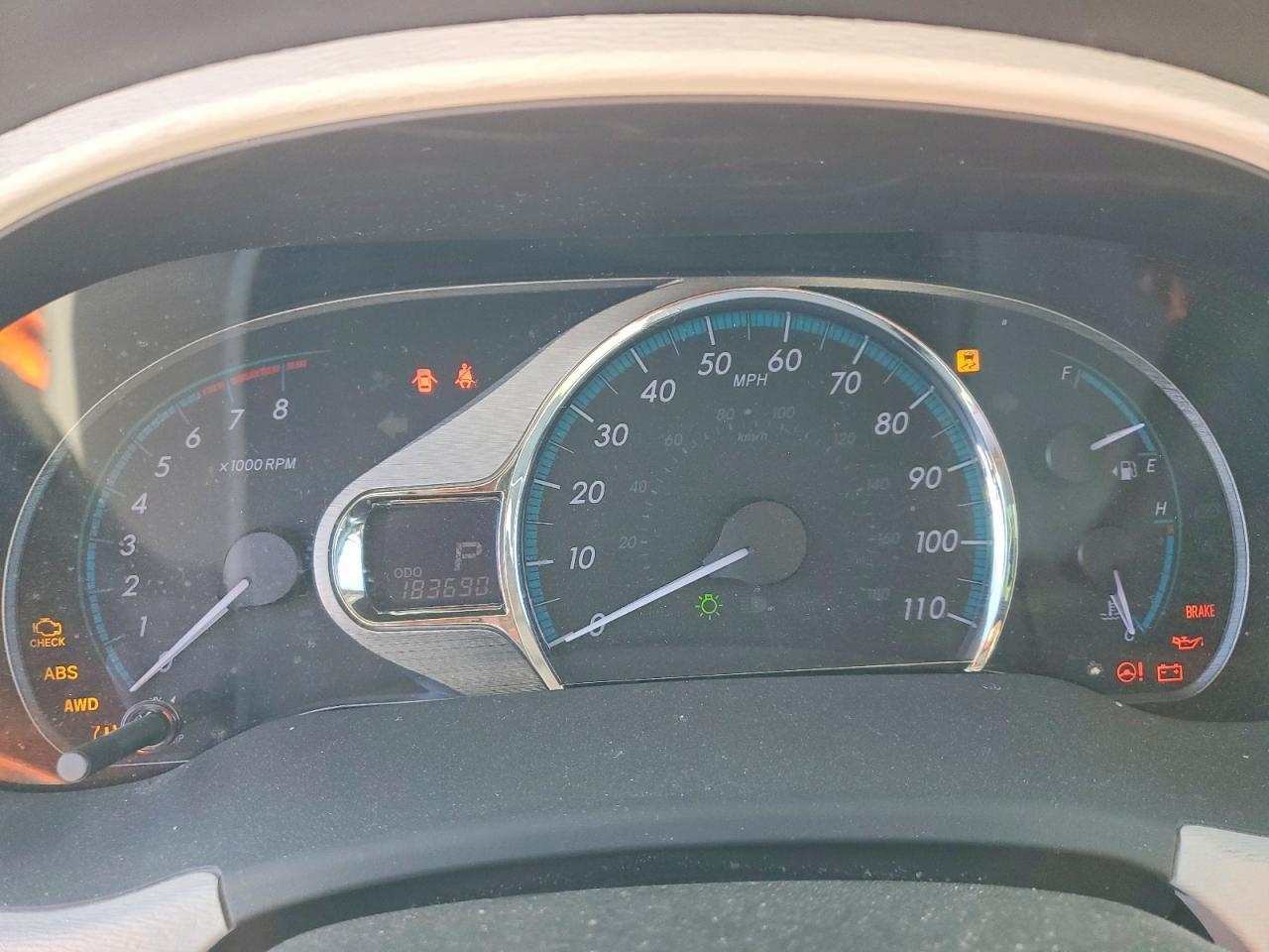 2011 TOYOTA SIENNA