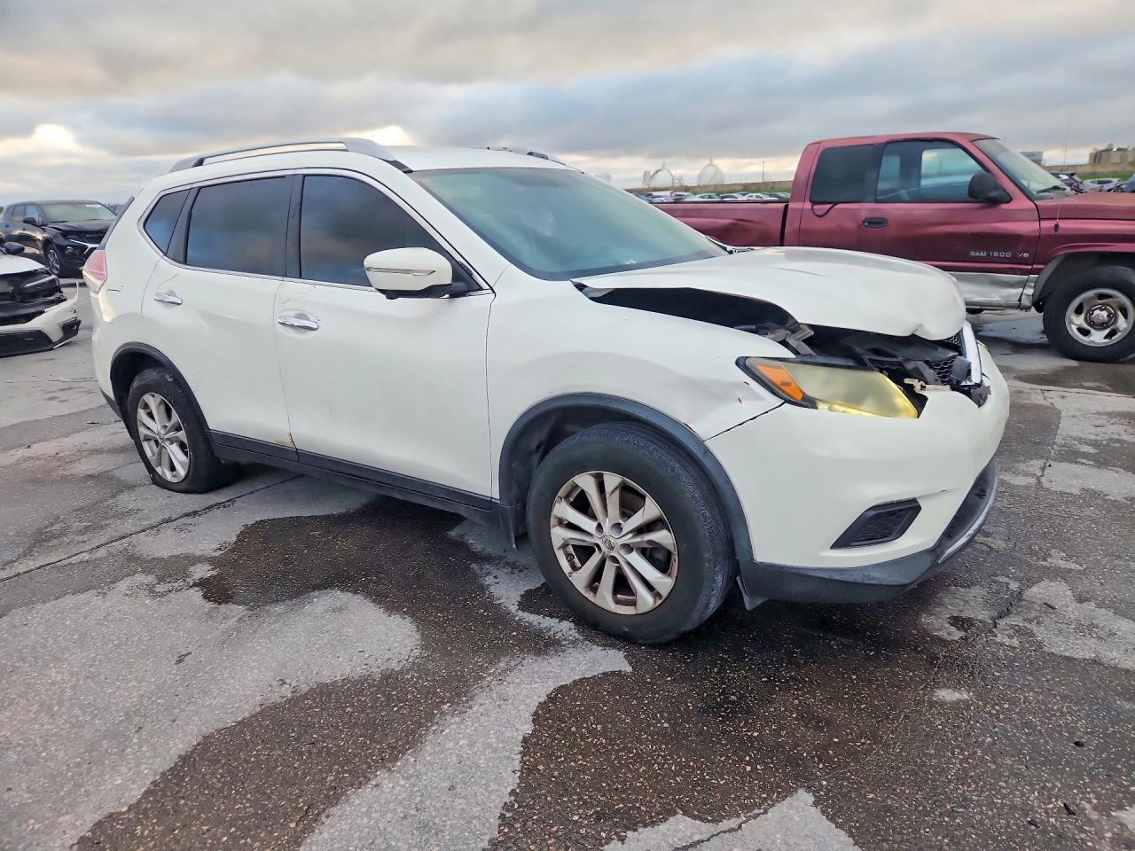 2014 NISSAN ROGUE
