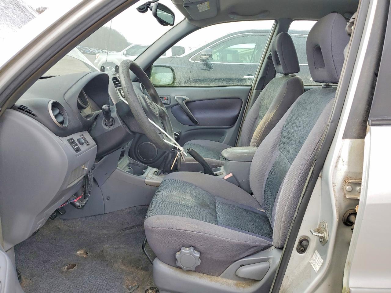 2003 TOYOTA RAV4