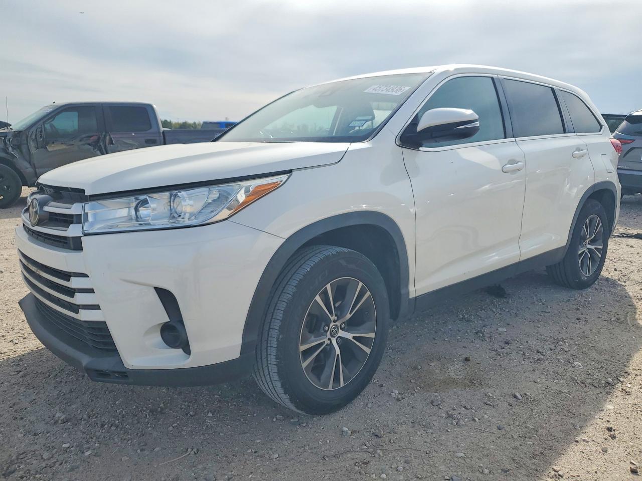 2019 TOYOTA HIGHLANDER
