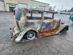 1932 FORD 2-dr Sedan