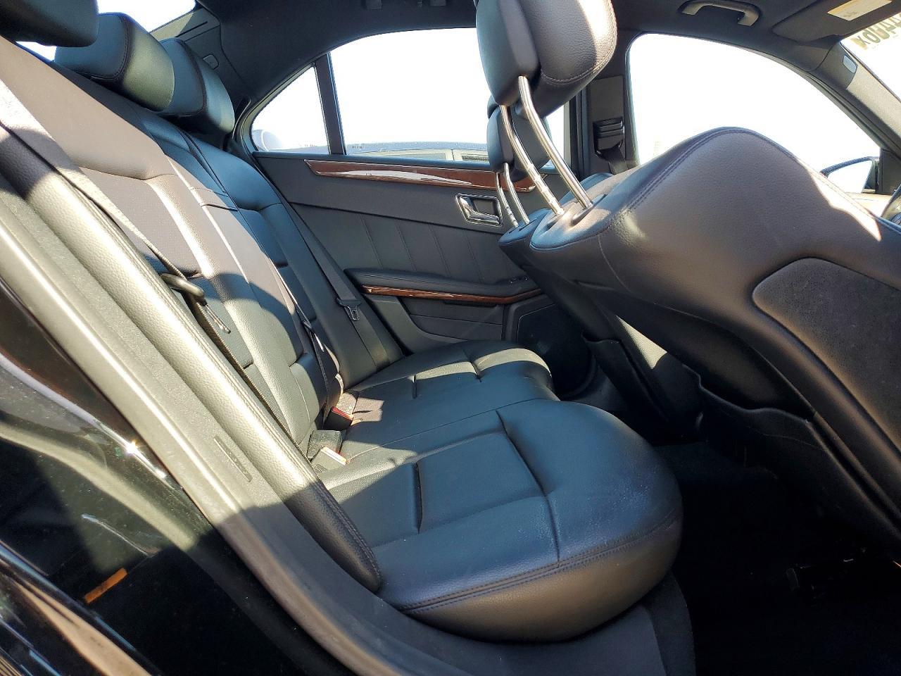 2010 MERCEDES-BENZ E-Class