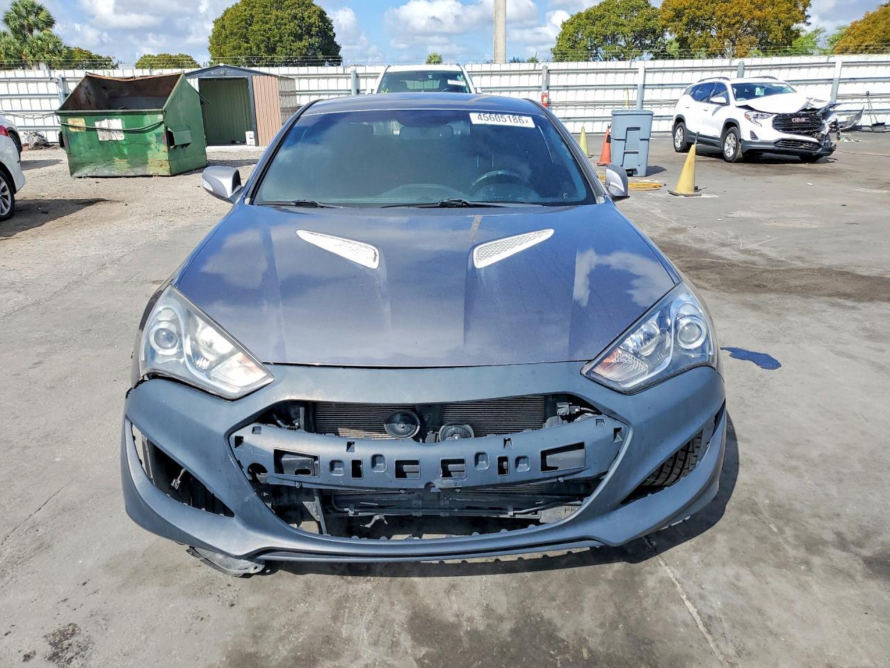 2015 HYUNDAI GENESIS