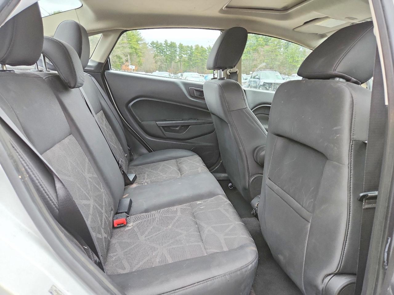 2012 FORD Fiesta