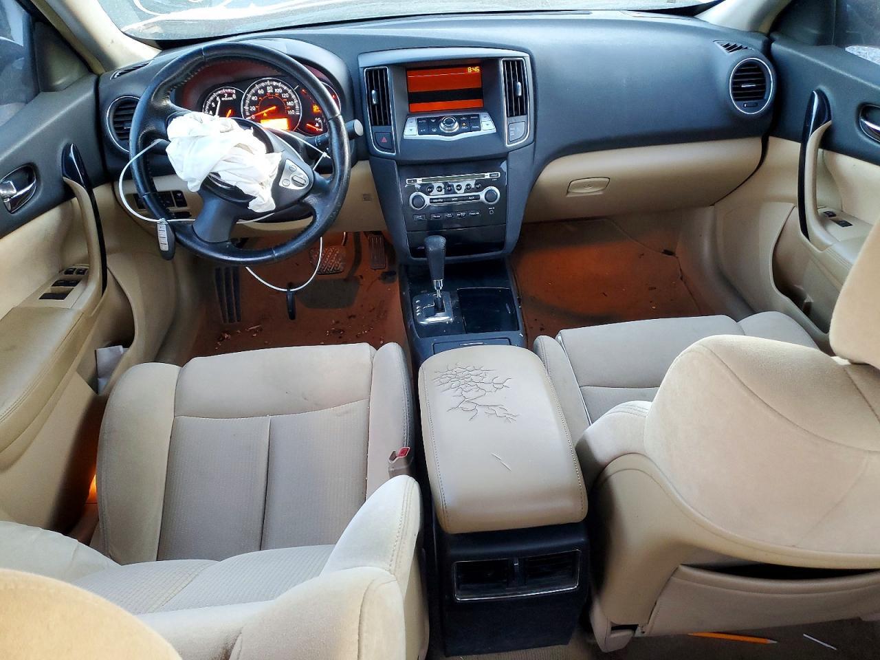 2011 NISSAN Maxima