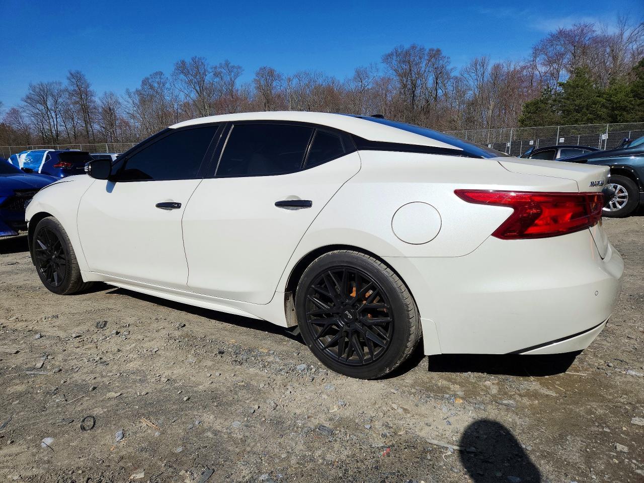 2017 NISSAN Maxima