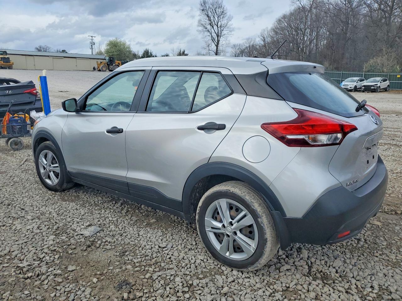 2019 NISSAN KICKS