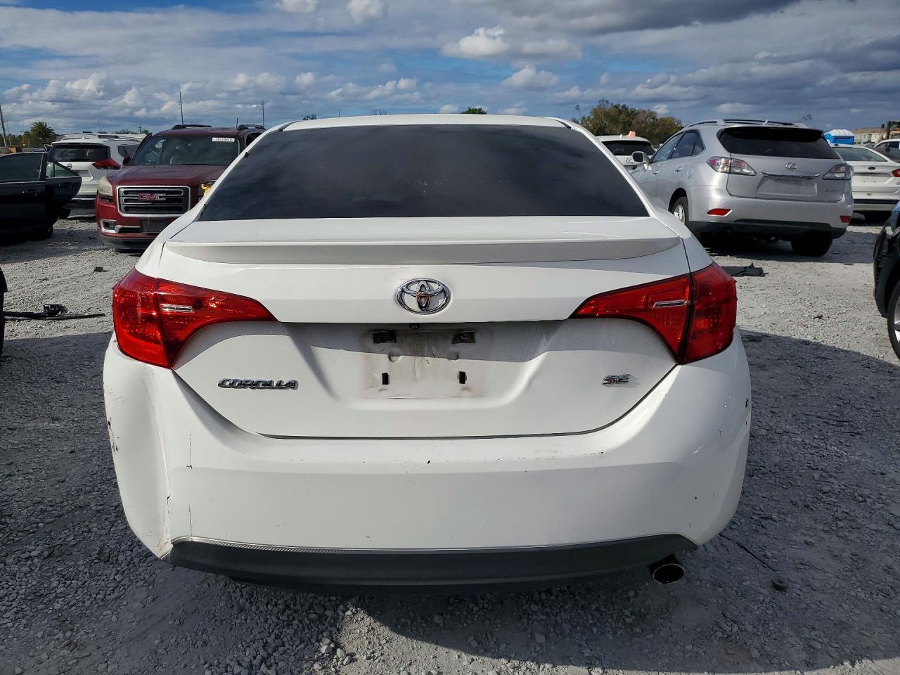2017 TOYOTA COROLLA