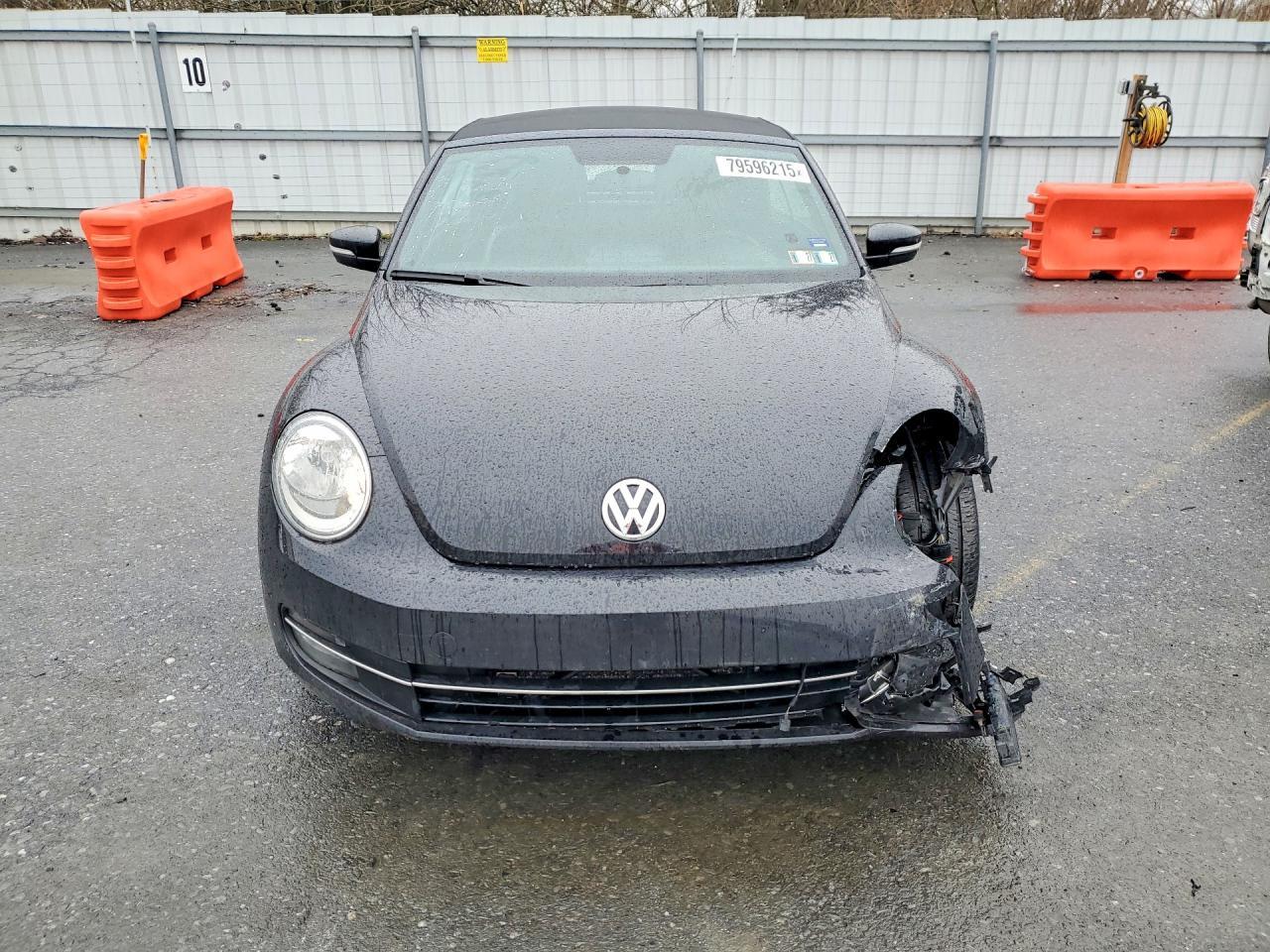 2013 VOLKSWAGEN Beetle