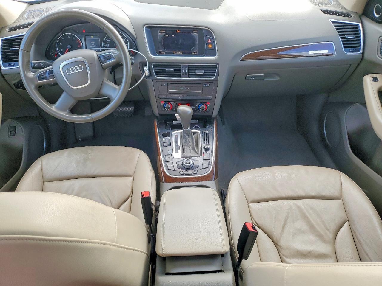 2011 AUDI Q5