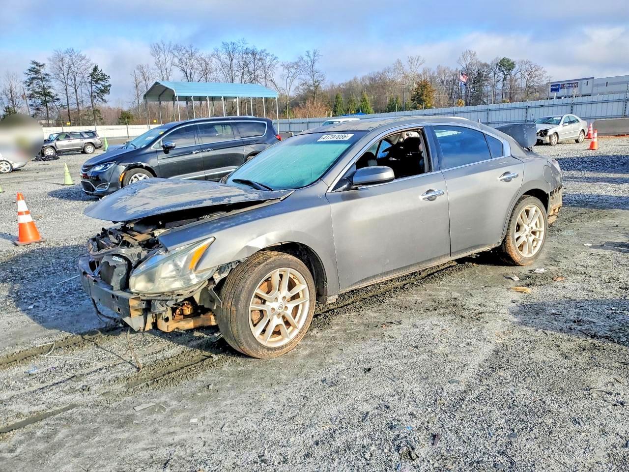 2014 NISSAN Maxima