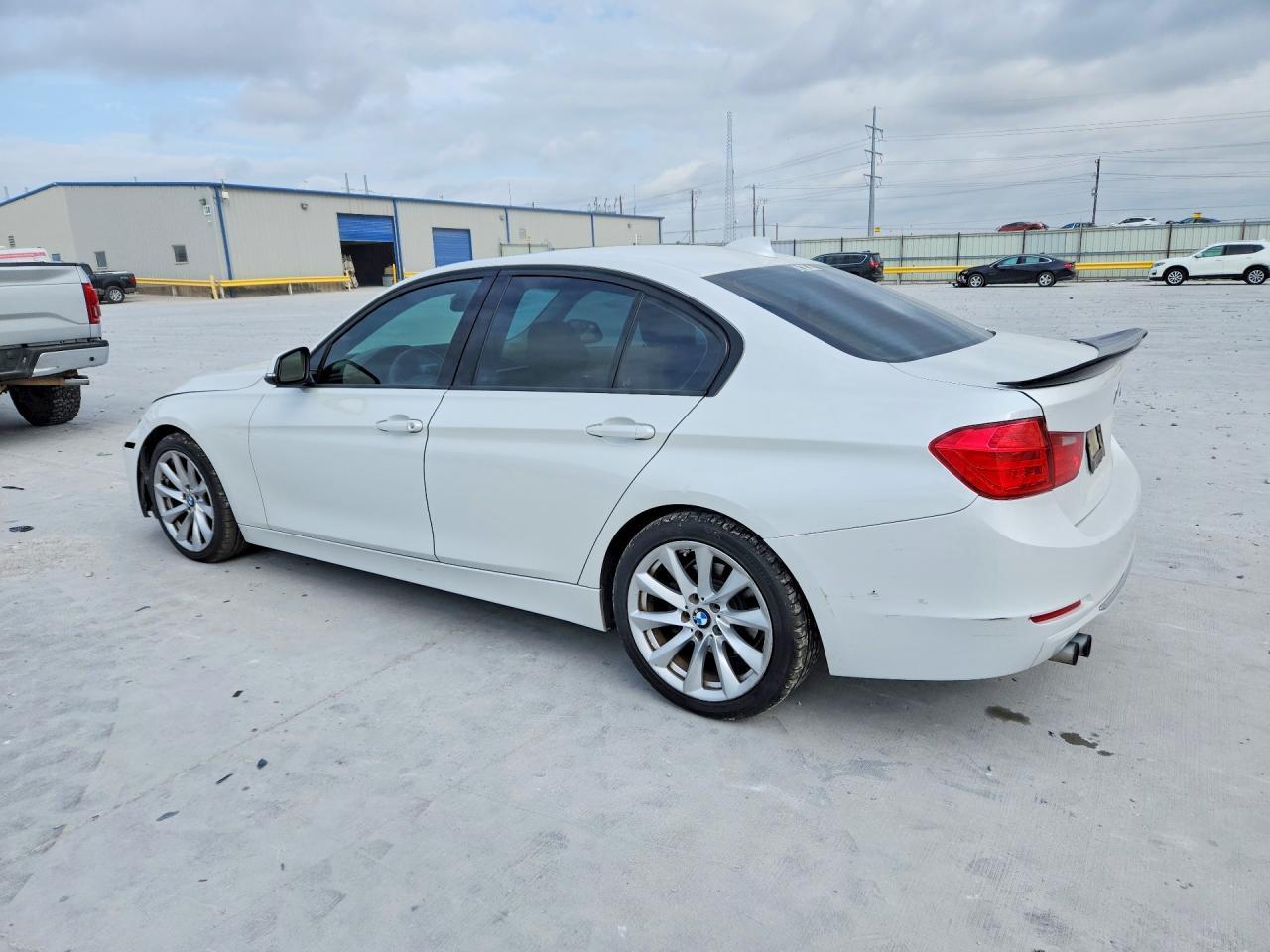 2013 BMW 3 SERIES