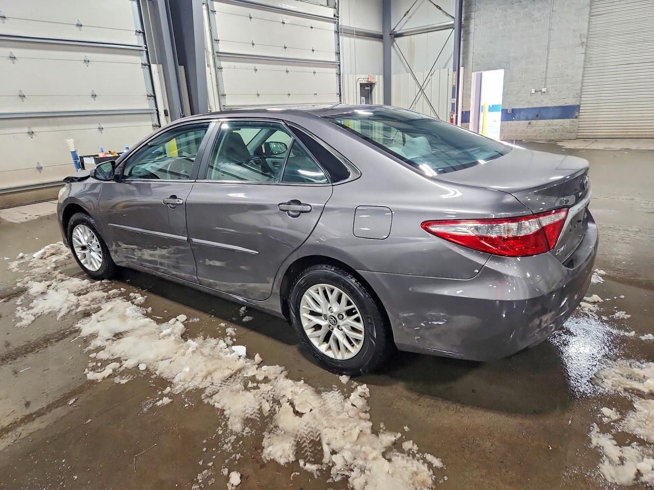 2017 TOYOTA CAMRY