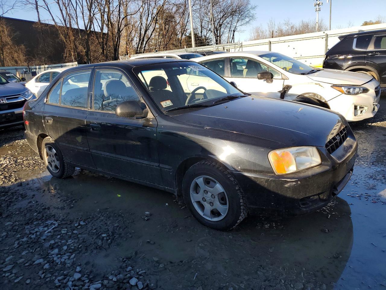 2002 HYUNDAI ACCENT
