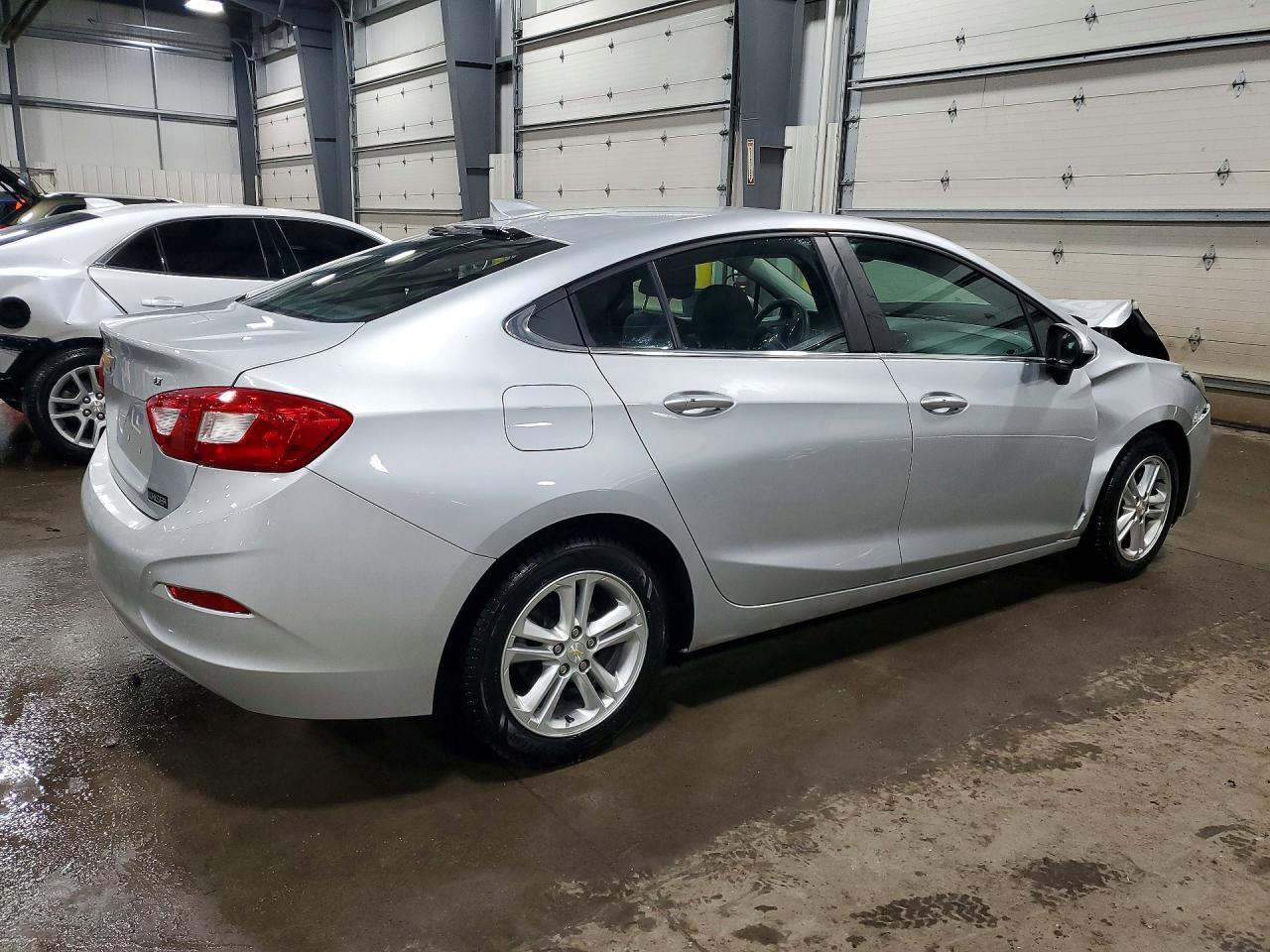 2017 CHEVROLET CRUZE