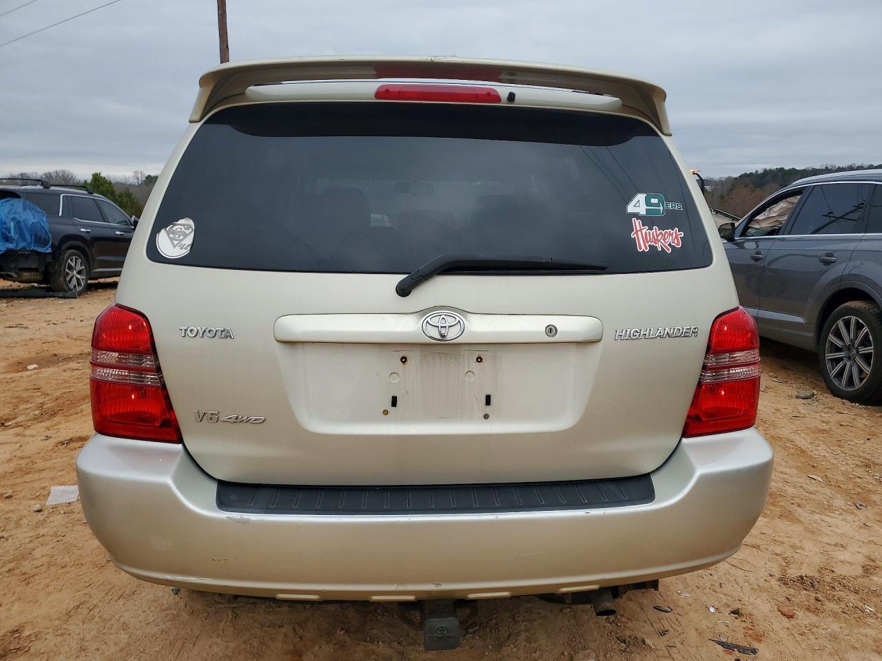 2003 TOYOTA HIGHLANDER