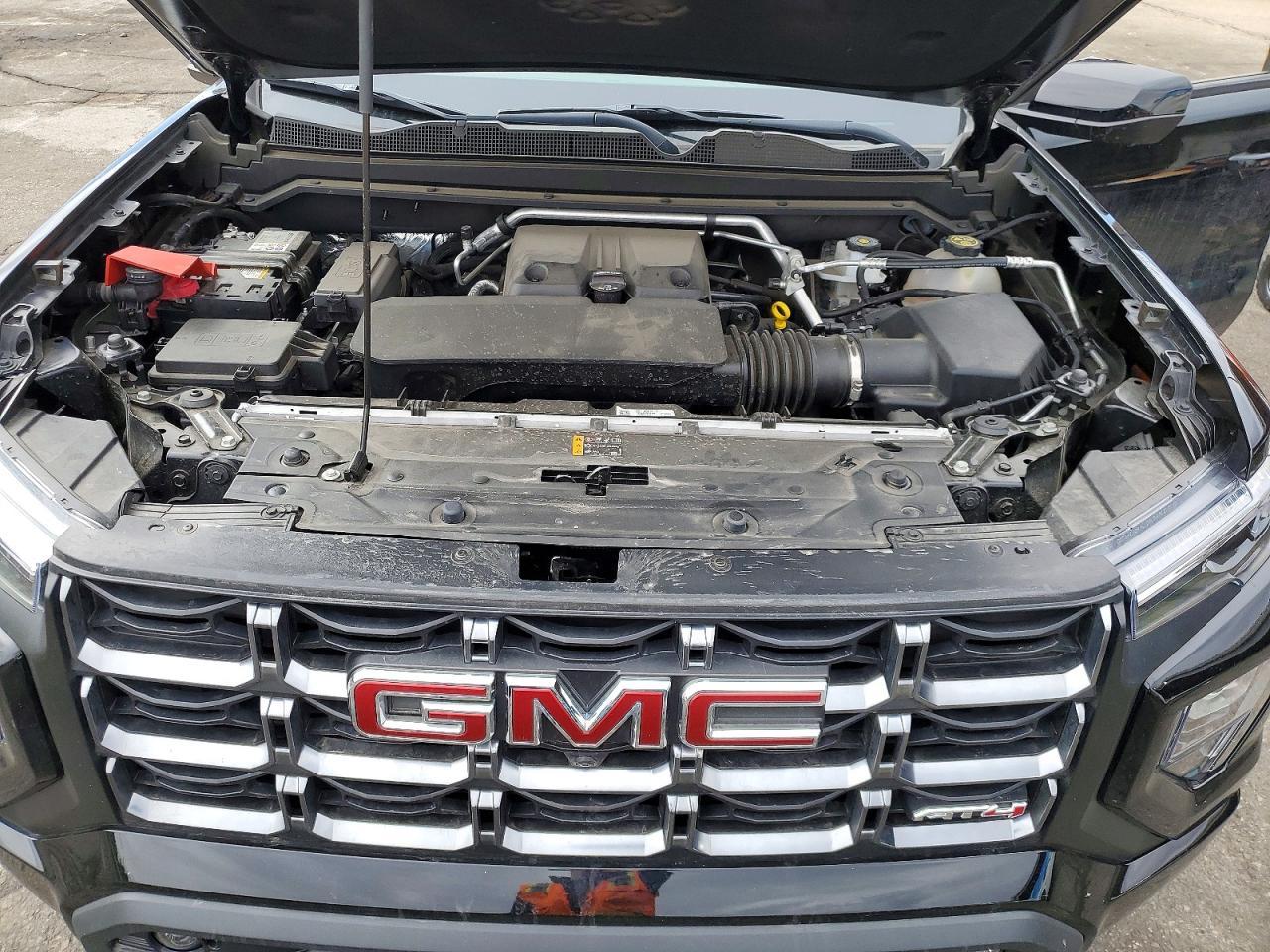 2023 GMC CANYON