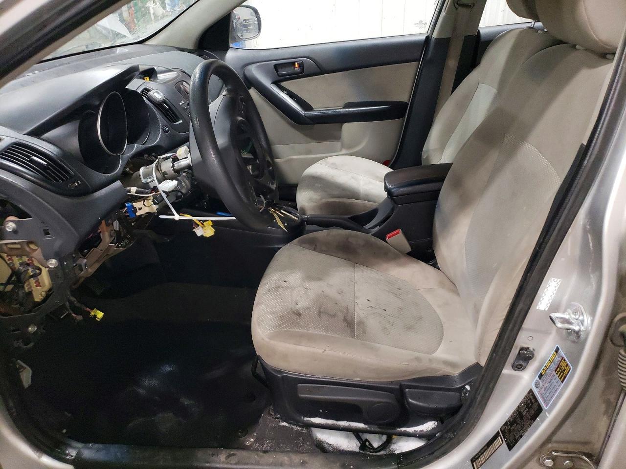2010 KIA FORTE