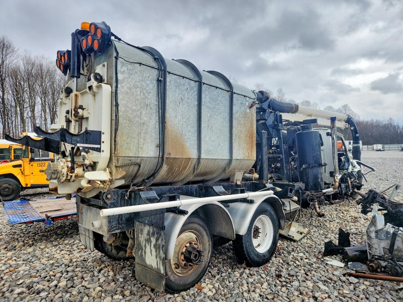 2008 STERLING TRUCK