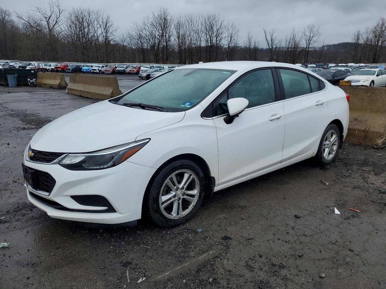 2016 CHEVROLET CRUZE